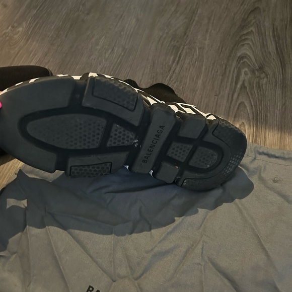 AUTHENTIC BALENCIAGA Speed runners - Picture 3 of 5